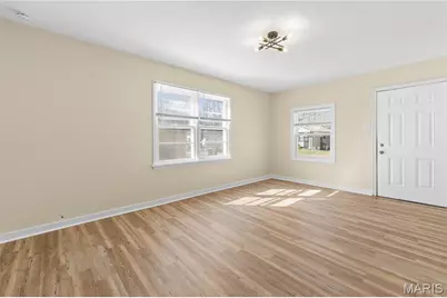 204 Wiegel Drive, Ferguson, MO 63135 - Photo 2