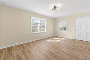 204 Wiegel Dr, Ferguson, MO 63135 - Photo 2