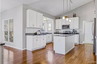 11715 Hedgefield Lane, Sunset Hills, MO 63126 - Photo 8