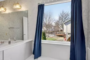 2071 Hackmann Estates Dr, Saint Charles, MO 63303 - Photo 28