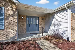 2071 Hackmann Estates Dr, Saint Charles, MO 63303 - Photo 4