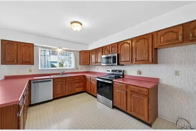 2071 Hackmann Estates Drive, Saint Charles, MO 63303 - Photo 14