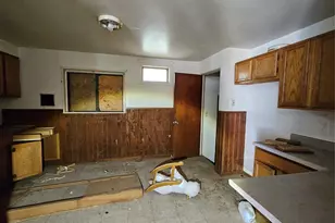 10308 Lord Dr, Saint Louis, MO 63136 - Photo 2