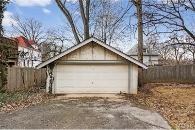 8369 Big Bend Boulevard, Webster Groves, MO 63119 - Photo 28