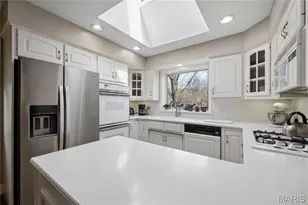 12321 Woodline Dr, Creve Coeur, MO 63141 - Photo 6