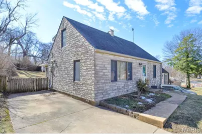 410 Robert Avenue, Ferguson, MO 63135 - Photo 2