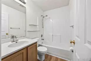 16 Hill Pointe Ct, Saint Charles, MO 63303 - Photo 18