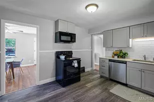 3933 McDonald Ave, Saint Louis, MO 63116 - Photo 10