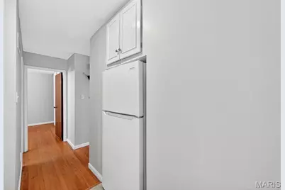 1727 Schulte Hill Drive, Maryland Heights, MO 63043 - Photo 18