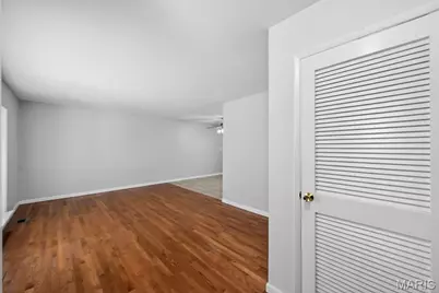 1727 Schulte Hill Drive, Maryland Heights, MO 63043 - Photo 6