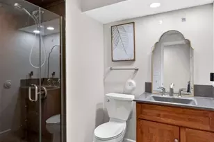 16839 Kehrsbrooke Ct, Chesterfield, MO 63005 - Photo 48