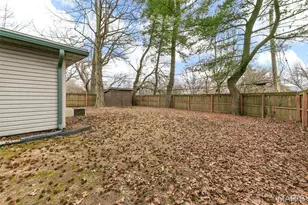 750 St Anthony Ln, Saint Louis, MO 63033 - Photo 4