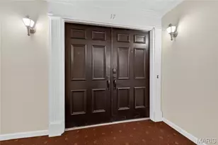 1511 Hampton Hall Dr, Chesterfield, MO 63017 - Photo 2