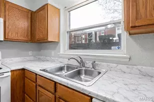 1968 Green Glen Dr, Kirkwood, MO 63122 - Photo 6