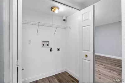 1968 Greenglen Drive #101, Kirkwood, MO 63122 - Photo 16