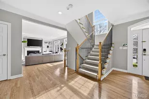 7249 Forsyth Blvd, Saint Louis, MO 63105 - Photo 6