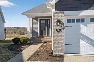 10 Muir Trl Ct, Cottleville, MO 63304 - Photo 2