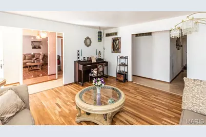 4333 Caracalla Drive, Florissant, MO 63033 - Photo 6