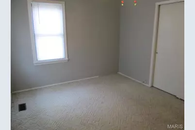330 Young Street, Saint Clair, MO 63077 - Photo 8