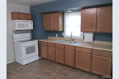 330 Young Street, Saint Clair, MO 63077 - Photo 6