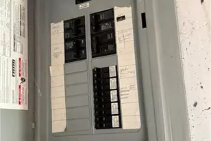 9426 Westchester Dr, Saint Louis, MO 63136 - Photo 10