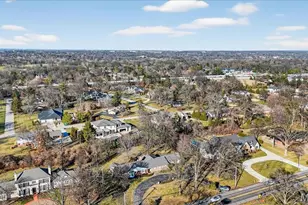 11549 Clayton Rd, Saint Louis, MO 63131 - Photo 14