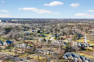 11549 Clayton Rd, Saint Louis, MO 63131 - Photo 16