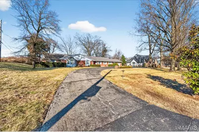 11549 Clayton Road, Saint Louis, MO 63131 - Photo 4