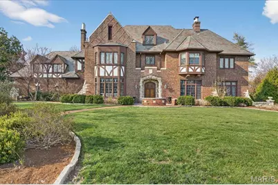 66 Lake Forest Drive, Saint Louis, MO 63117 - Photo 1