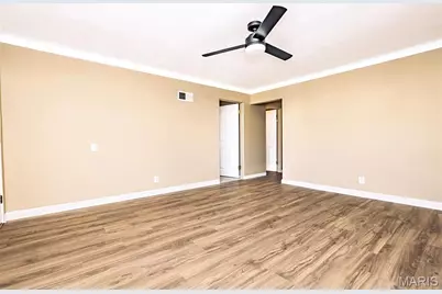 8348 Vasel Drive, Affton, MO 63123 - Photo 8