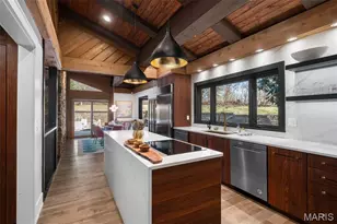 132 Mystic Meadows Ln, Creve Coeur, MO 63141 - Photo 10