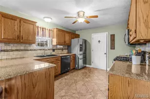 829 Eagle Dr, Jackson, MO 63755 - Photo 8