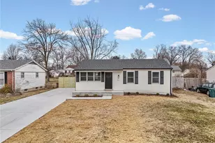 367 Peffer Ln, Fenton, MO 63026 - Photo 1