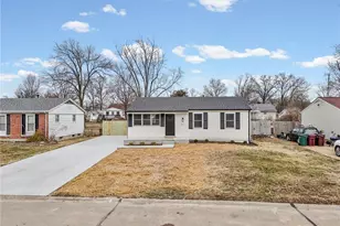 367 Peffer Ln, Fenton, MO 63026 - Photo 2
