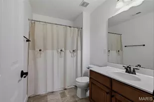 9810 Grandview Lake Ct, Sunset Hills, MO 63127 - Photo 34