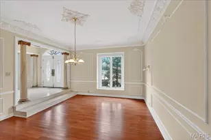 27 Meadowbrook Country Club Estate, Ballwin, MO 63011 - Photo 10