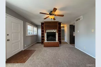 10339 Ross Circle, Saint Louis, MO 63137 - Photo 4
