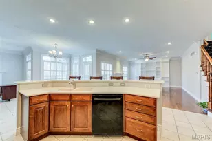 8822 Lynn Ln, Saint Louis, MO 63127 - Photo 16