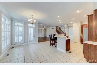8822 Lynn Lane, Saint Louis, MO 63127 - Photo 8
