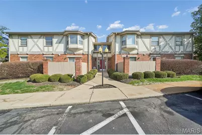 1380 Willow Brook Cove Court #1, Saint Louis, MO 63146 - Photo 2