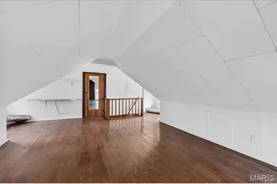 1026 Kirkham Avenue, Glendale, MO 63122 - Photo 18