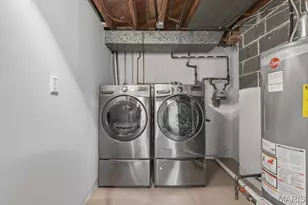 49 Waverton Dr, Ladue, MO 63124 - Photo 34