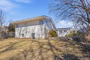 49 Waverton Dr, Ladue, MO 63124 - Photo 42