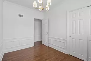 49 Waverton Dr, Ladue, MO 63124 - Photo 16