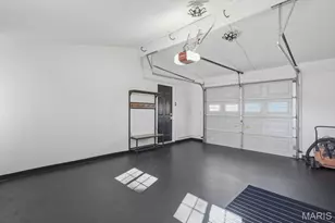 49 Waverton Dr, Ladue, MO 63124 - Photo 36