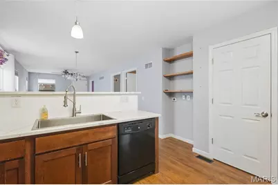 9933 Linn Avenue, Saint Louis, MO 63125 - Photo 14