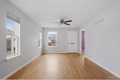 9933 Linn Avenue, Saint Louis, MO 63125 - Photo 6