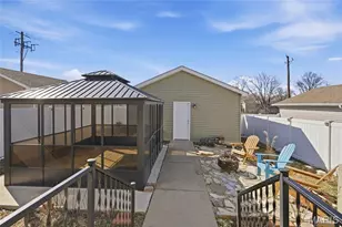 9933 Linn Ave, Saint Louis, MO 63125 - Photo 30