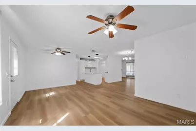 2911 Hubert Drive, Saint Louis, MO 63125 - Photo 6