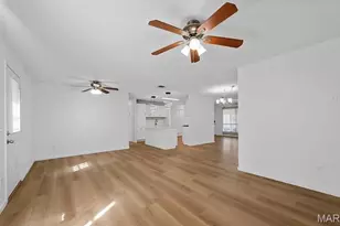 2911 Hubert Dr, Saint Louis, MO 63125 - Photo 6